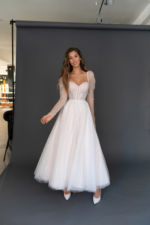 Купить короткое свадебное платье «Дейзи» Натальи Романовой из коллекции 2021 в салоне «Мэри Трюфель»