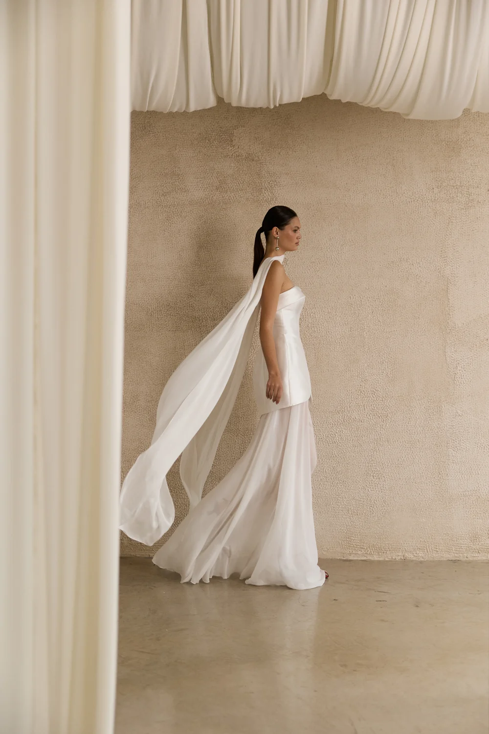 Ессения шифон