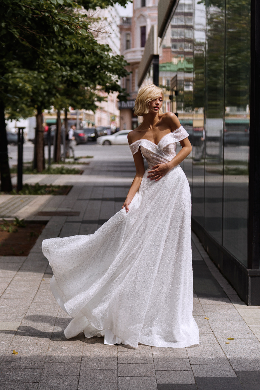 Купить свадебное платье «Равелла» Натальи Романовой из коллекции 2021 в салоне «Мэри Трюфель»