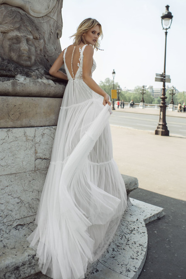 Свадебное платье «Виенто» Secret Sposa — купить в Краснодаре платье Виенто из коллекции "Парижская рапсодия" Стреккоза 2020