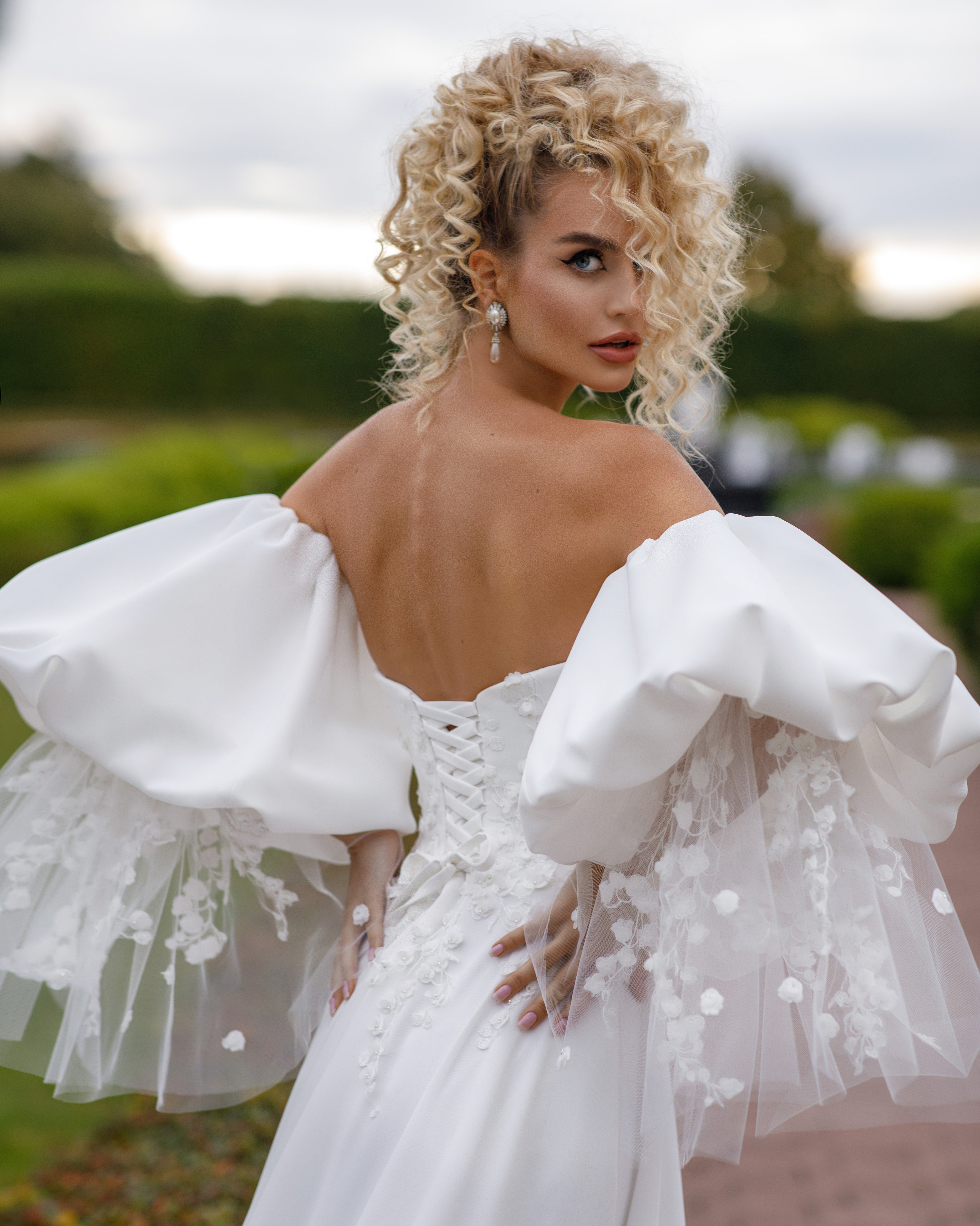 Купить свадебное платье «Нарсис» Стрекоза из коллекции Версаль 2022 года в салоне «Мэри Трюфель»