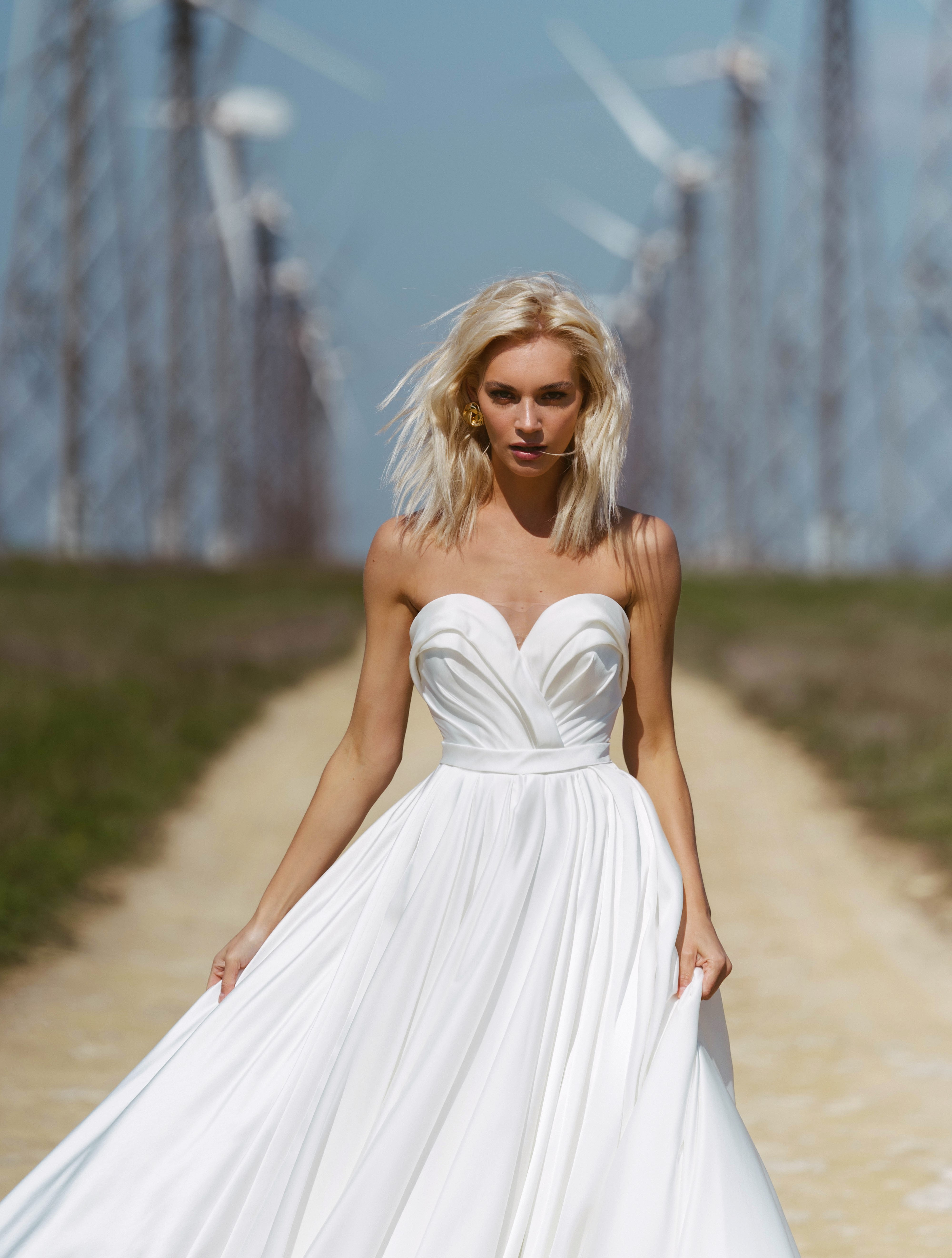 Купить свадебное платье «Эльда» Наталья Романова из коллекции Блаш 2022 года в салоне «Мэри Трюфель»