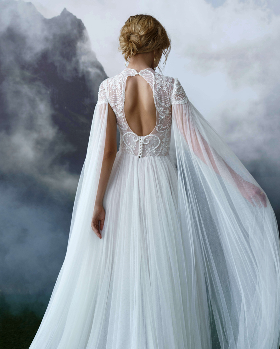 Купить свадебное платье «Вилланел» Бламмо Биамо из коллекции Сказка 2022 года в салоне «Мэри Трюфель»