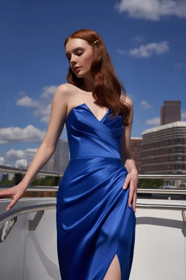 Купить вечернее платье «Эмбра» Кукла из коллекции Атмосфера Города 2024 года в салоне «Мэри Трюфель» Эмбра