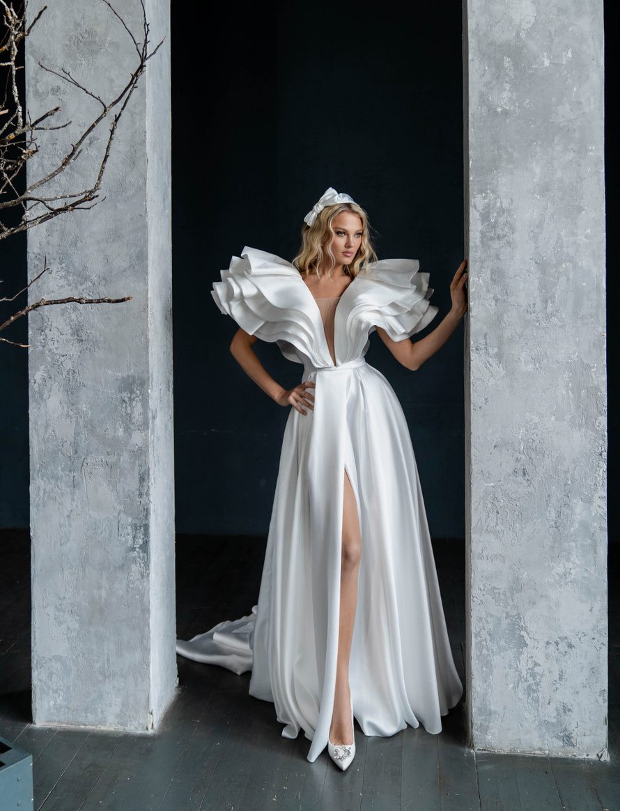 Купить свадебное платье «Энигма» Анже Этуаль из коллекции Старлайт 2023 года в салоне «Мэри Трюфель»