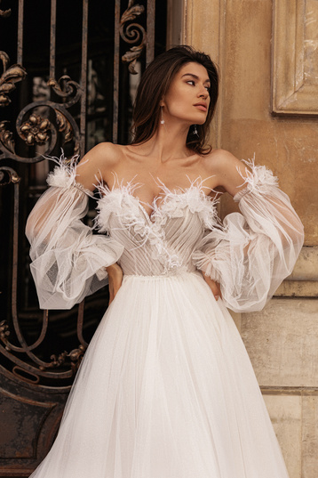 Купить свадебное платье «Хейли» Эстелавия из коллекции 2024 года в салоне «Мэри Трюфель»