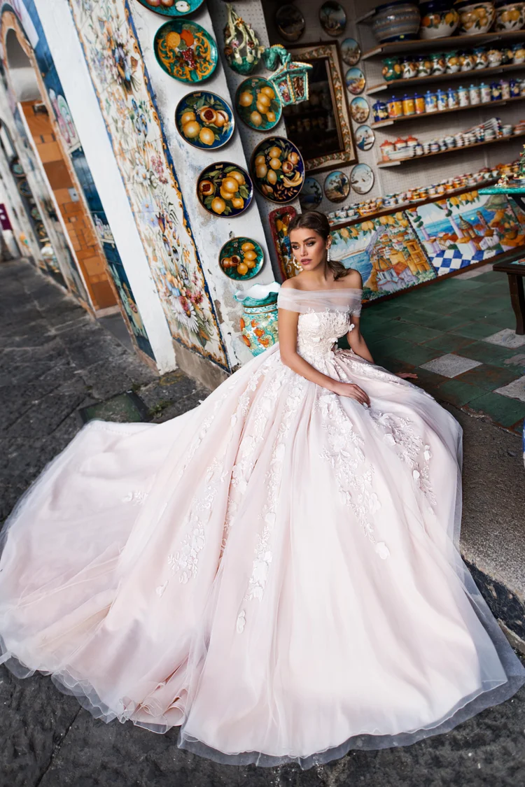 Купить свадебное платье Навиблю Брайдал (Арт. 18331) из коллекции 2019 в салоне Арт. 18331