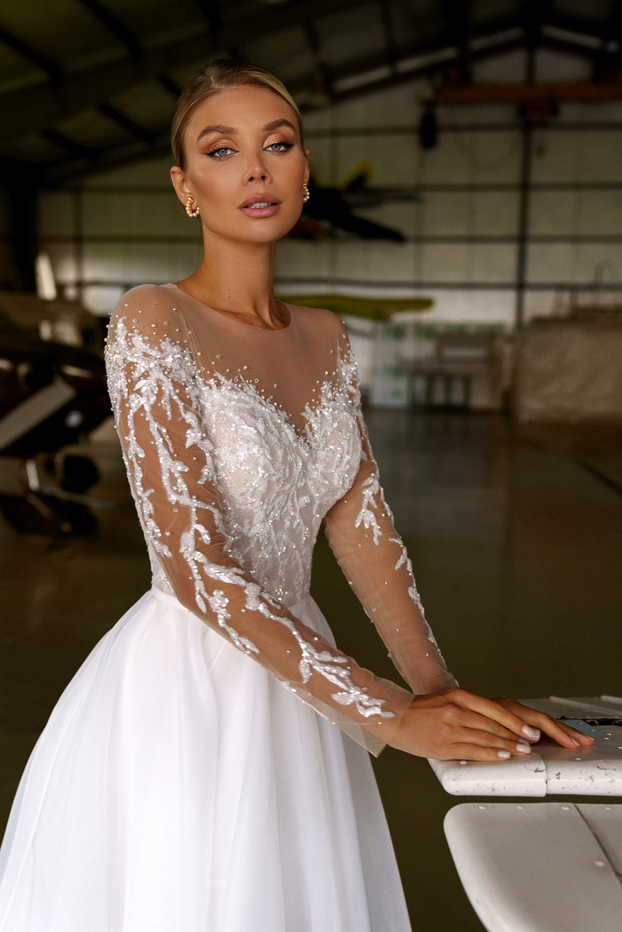 Купить свадебное платье «Киара» Натальи Романовой из коллекции 2021 в салоне «Мэри Трюфель»