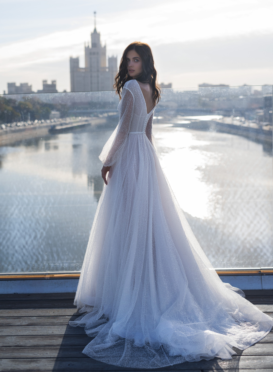 Купить свадебное платье «Монэ» Натальи Романовой из коллекции 2019 в Краснодаре