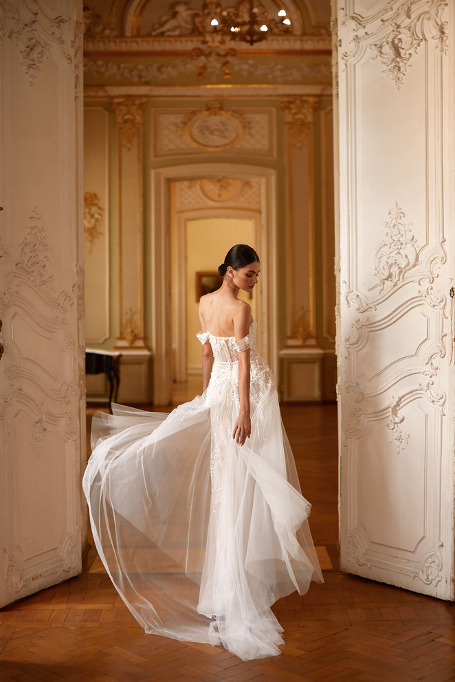 Купить свадебное платье «Инспирейшн» Дарья Карлози из коллекции 2021 года в салоне «Мэри Трюфель»