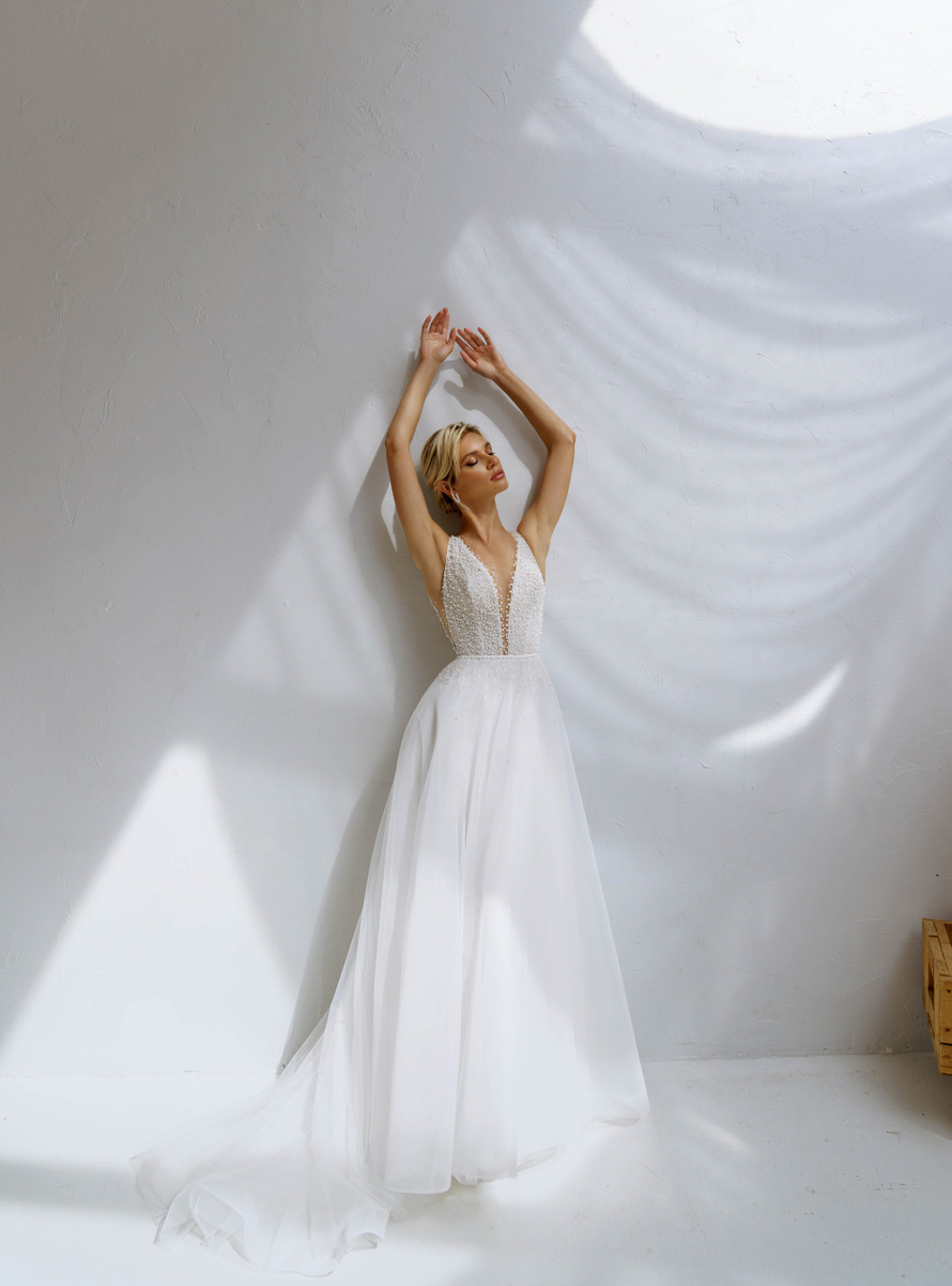 Купить свадебное платье «Келли-2» Наталья Романова из коллекции Блаш Бриз 2022 года в салоне «Мэри Трюфель»