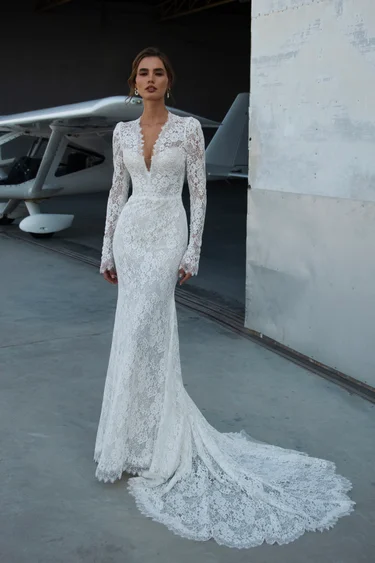 Wedding dresses with long sleeves