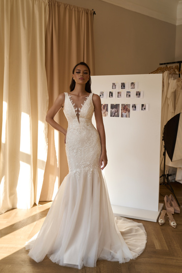 Купить свадебное платье «Агнис» Сониа Солей Эир из коллекции 2024 года в салоне «Мэри Трюфель»