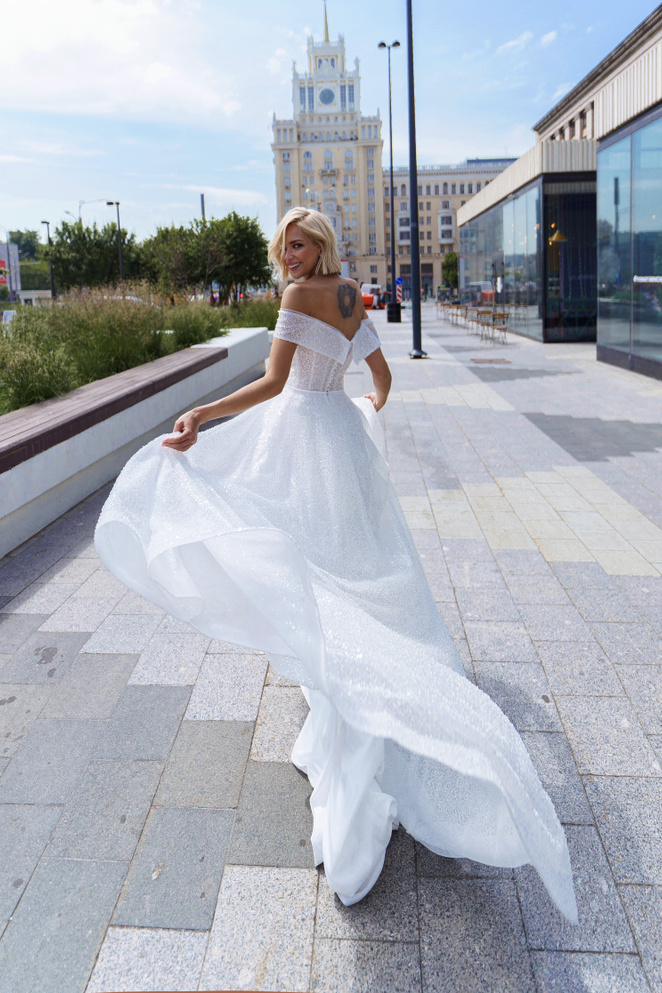 Купить свадебное платье «Равелла» Натальи Романовой из коллекции 2021 в салоне «Мэри Трюфель»