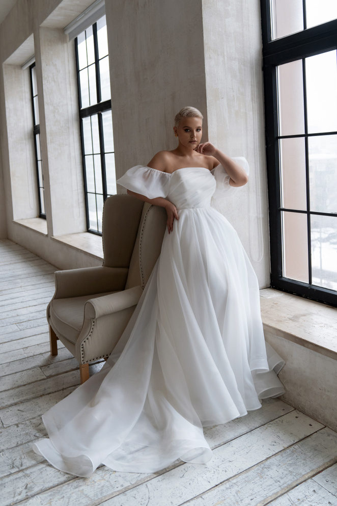 Свадебное платье «Орита плюс сайз» Марта — купить в Нижнем Новгороде платье Орита из коллекции 2021 года
