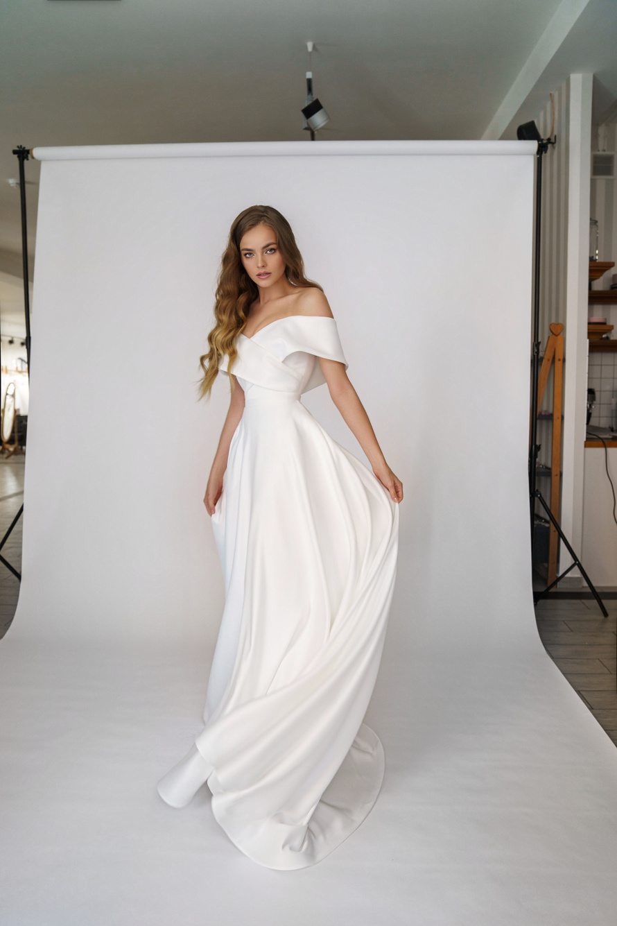 Свадебное платье «Олимпия» Марта — купить в Москве платье Олимпия из коллекции 2021 года