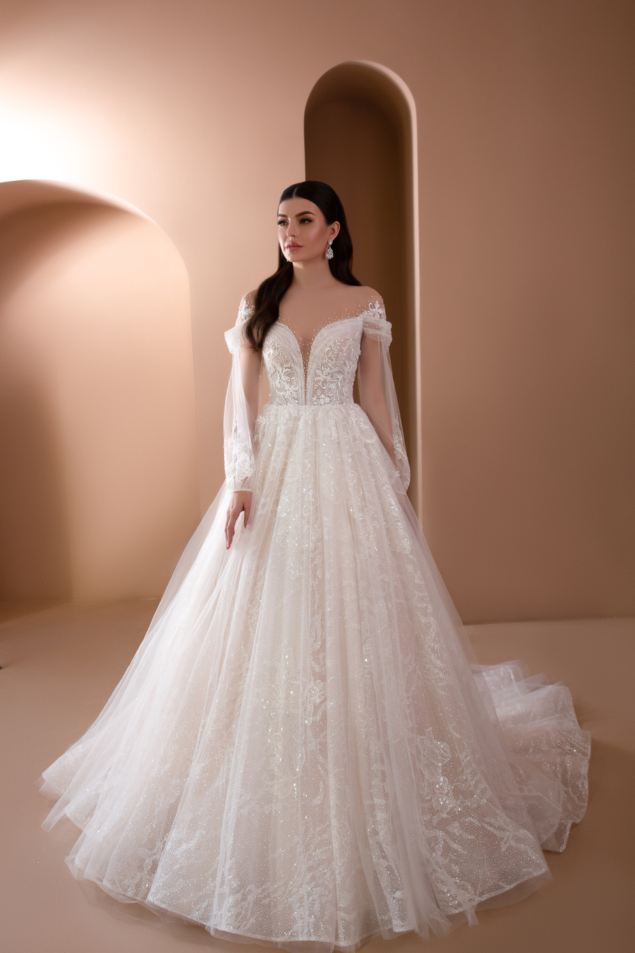 Купить свадебное платье Эредхел Армония из коллекции 2021 года в салоне «Мэри Трюфель»