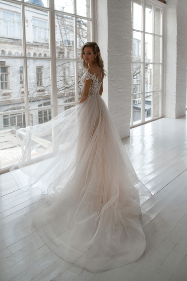 Купить свадебное платье «Камилла» Натальи Романовой из коллекции 2020 в салоне «Мэри Трюфель»
