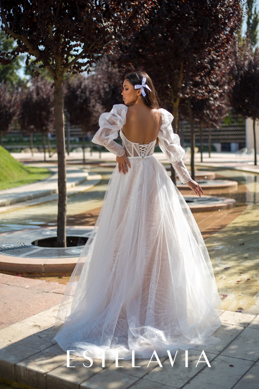 Свадебное платье Агниа Эстелавия — купить в Волгограде платье Агниа из коллекции "Зеркало души" 2021