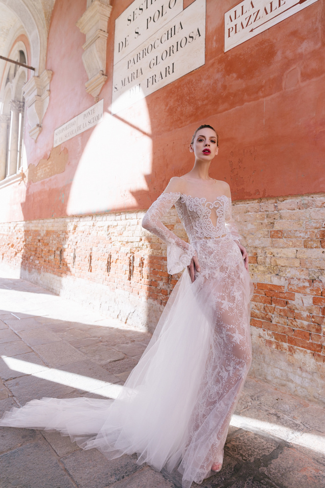Купить свадебное платье «Тринити» Рара Авис из коллекции Лакшери Коллекшен 2017 года в салоне свадебных платьев