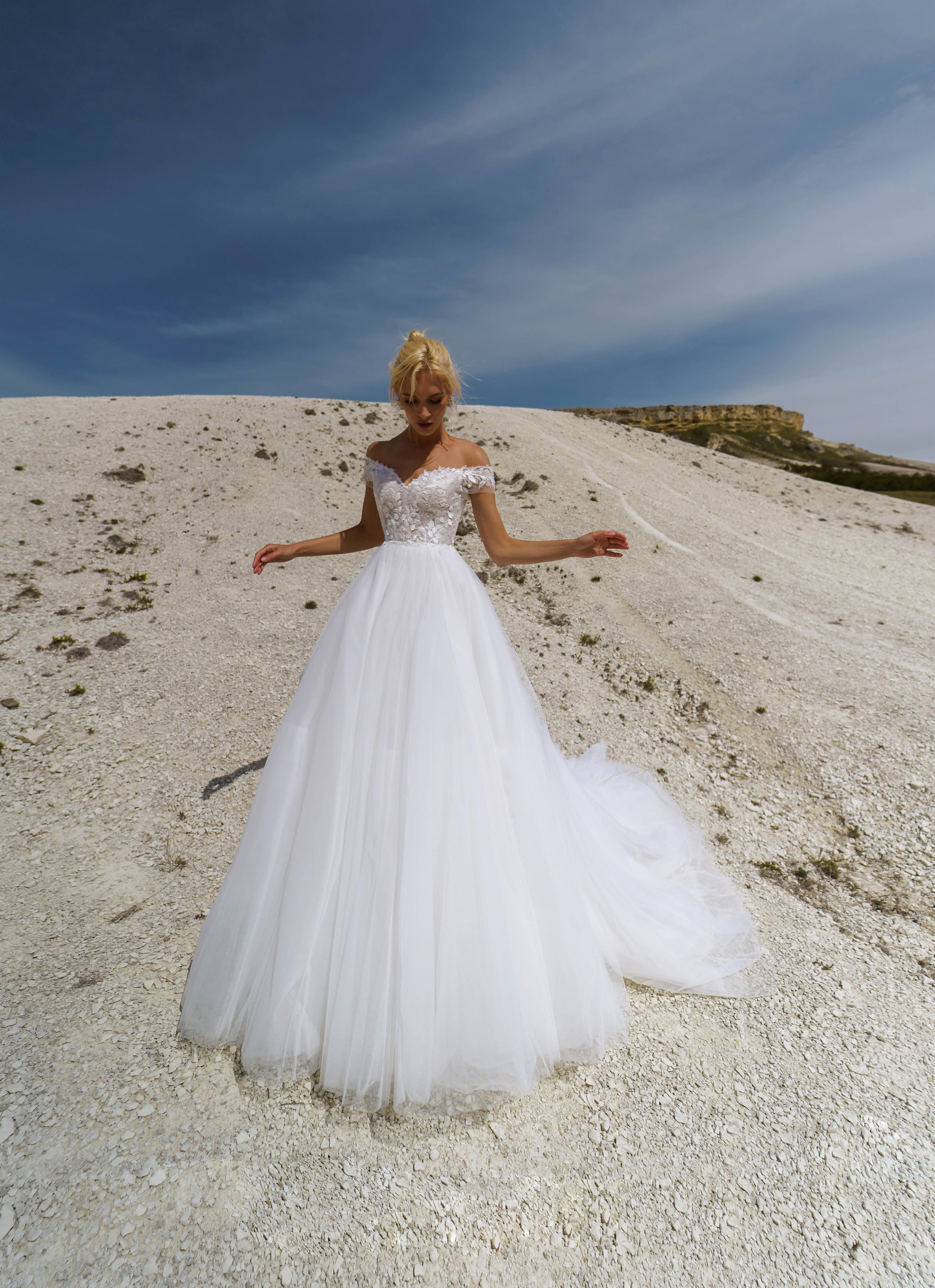 Купить свадебное платье «Далия» Наталья Романова из коллекции Блаш 2022 года в салоне «Мэри Трюфель»