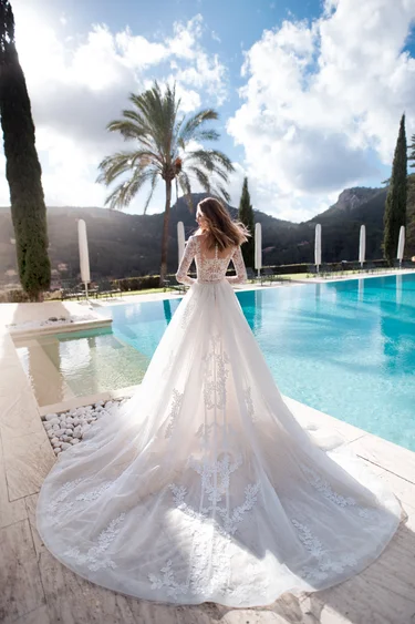 Купить свадебное платье Норы Навиано (Арт. 17304) из коллекции 2018 в Самаре недорого Арт. 17304