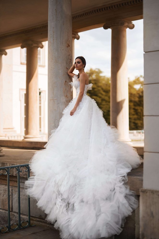 Купить свадебное платье «Аста» Бламмо Биамо из коллекции 2018 года в Екатеринбурге