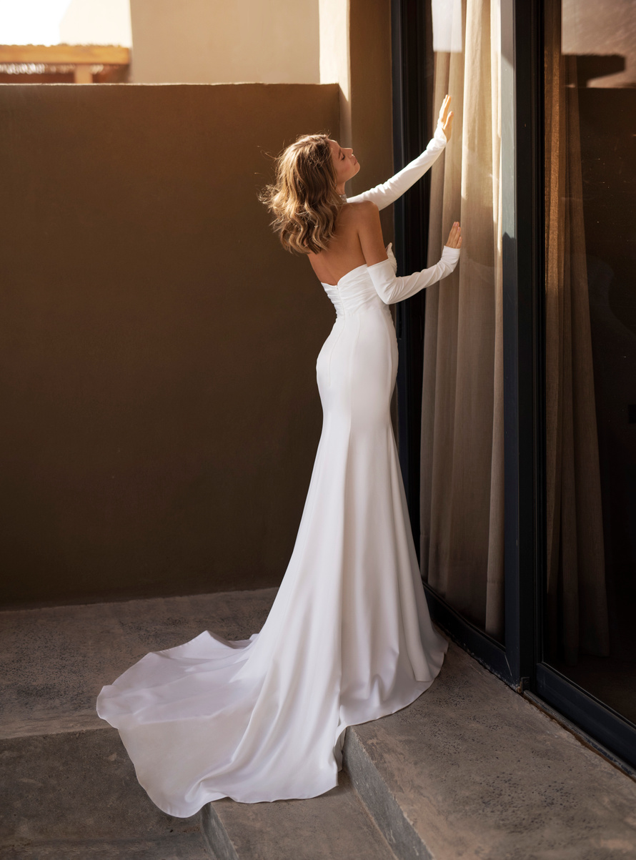 Купить свадебное платье Иви Наталья Романова из коллекции 2024 года в салоне «Мэри Трюфель»