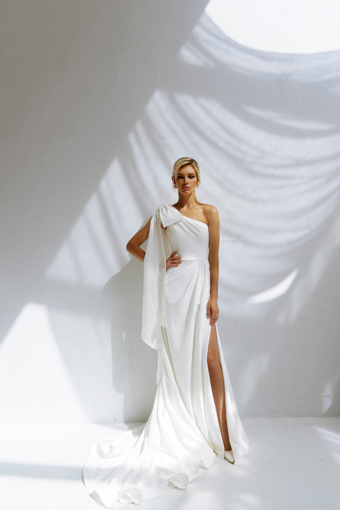 Купить свадебное платье «Сейви» Наталья Романова из коллекции Блаш Бриз 2022 года в салоне «Мэри Трюфель»