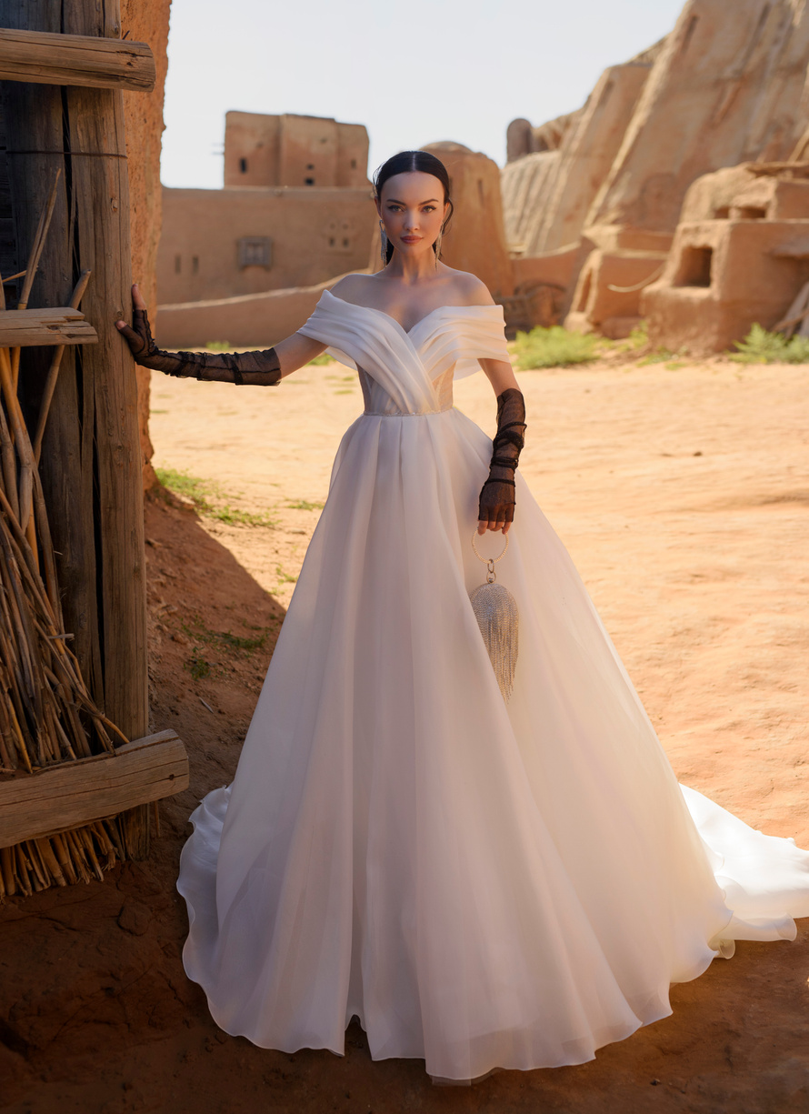 Купить свадебное платье «Бранта» Кукла из коллекции Азия 2023 года в салоне «Мэри Трюфель»