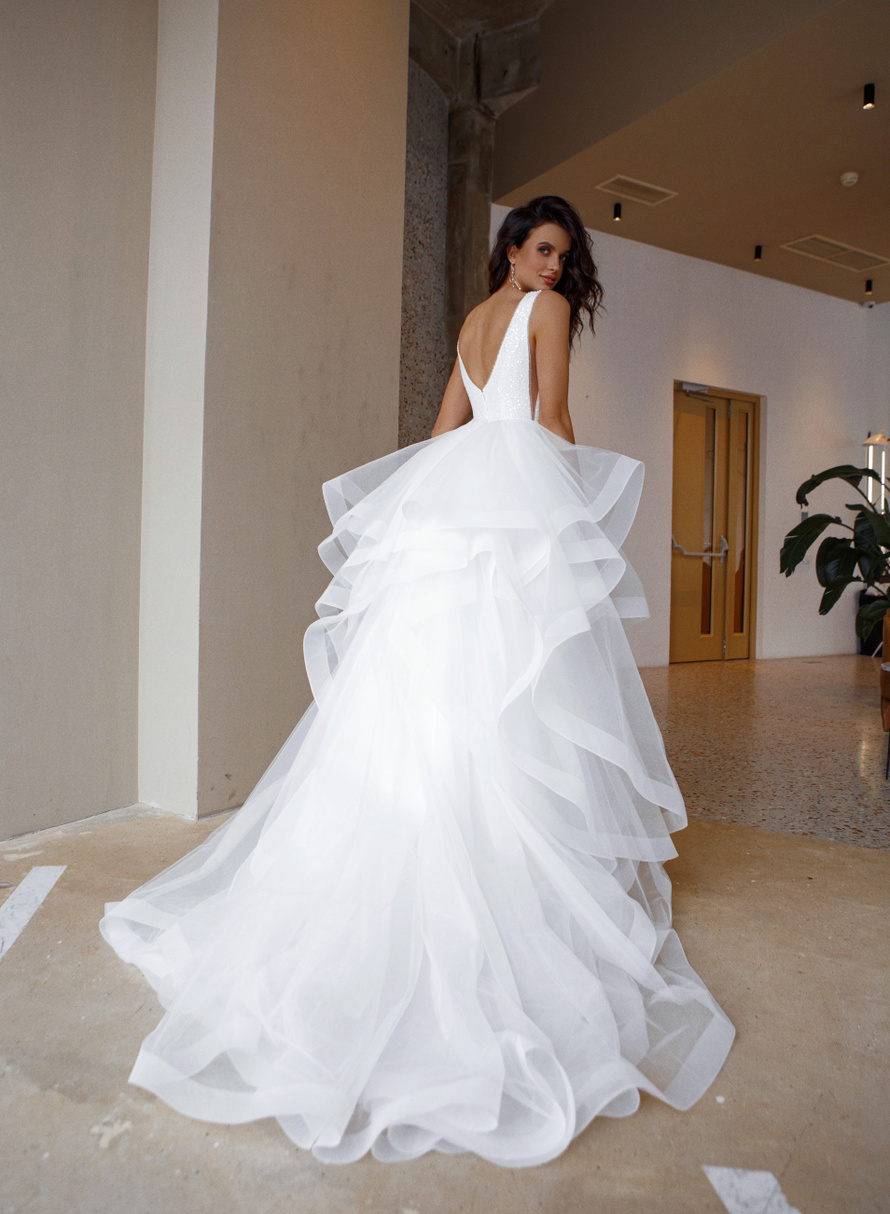 Купить свадебное платье «Ариана» Натальи Романовой из коллекции 2021 в салоне «Мэри Трюфель»