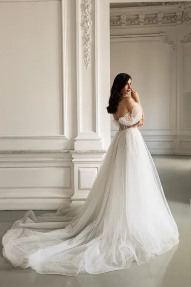 Купить свадебное платье «Жаклин» Эстелавия из коллекции Одна на миллион 2024 года в салоне «Мэри Трюфель» Жаклин