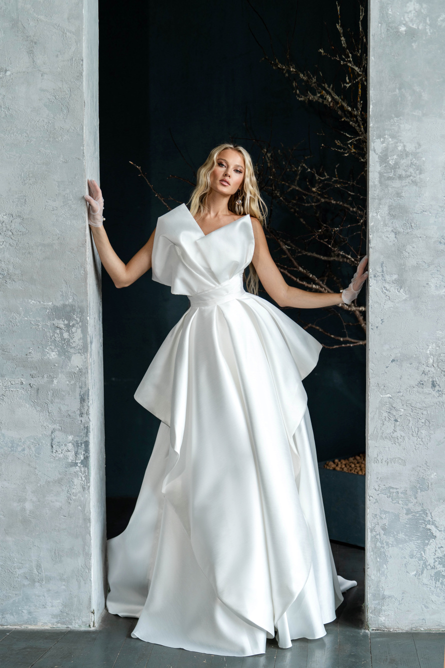 Купить свадебное платье «Сандра» Анже Этуаль из коллекции Старлайт 2023 года в салоне «Мэри Трюфель»