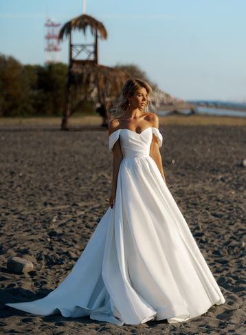 Buy wedding dress «Wilda» Sonesta from the collection of 2022 in the boutique “Mary Trufel”