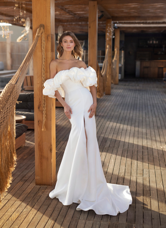 Best wedding dresses by Romanova Atelier