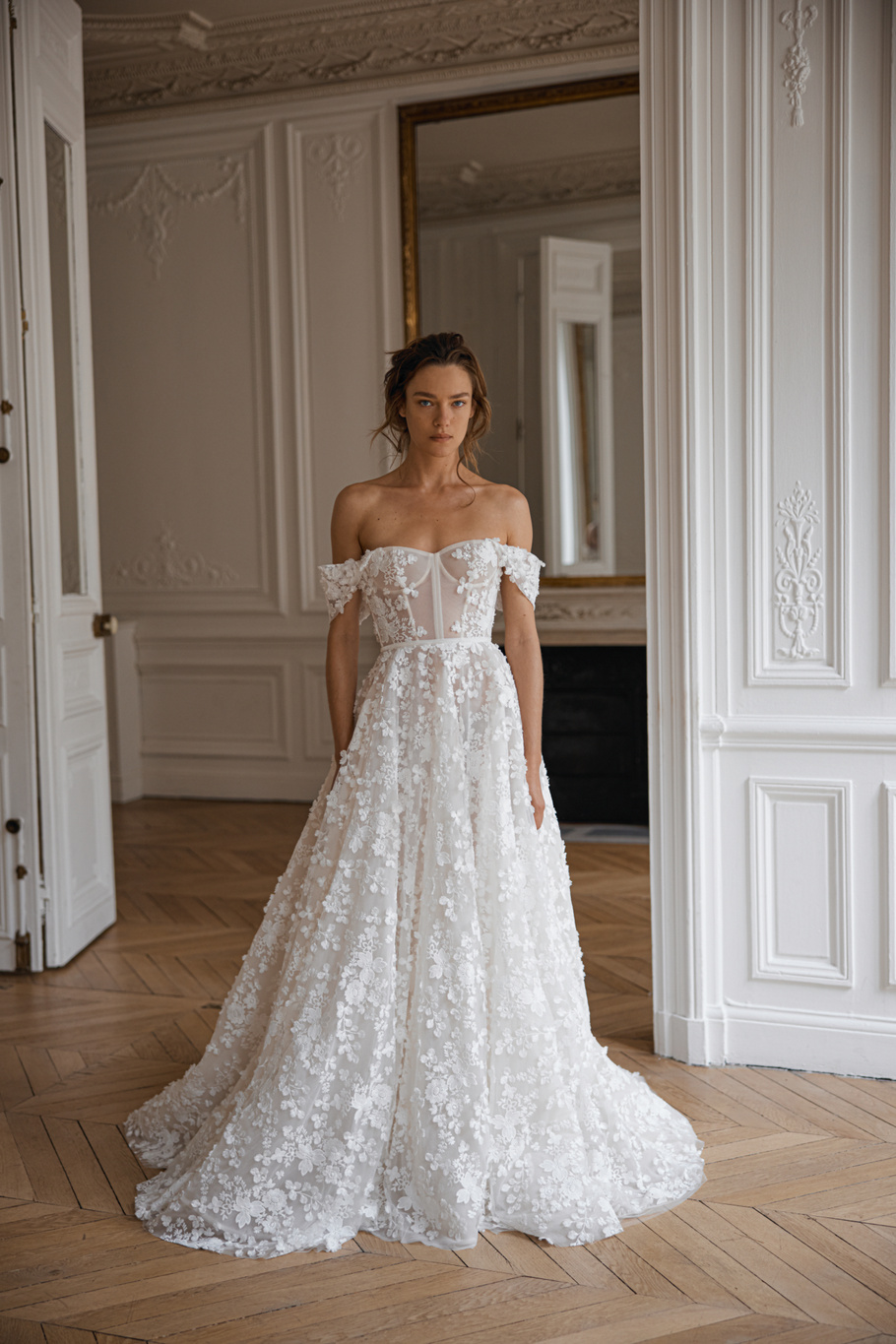 Buy wedding dress Audrey Eisen Stein from the collection of 2023