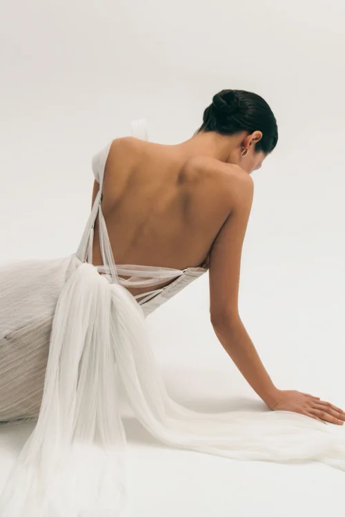 Свадебные платья с открытой спиной Свадебные платья с открытой спиной