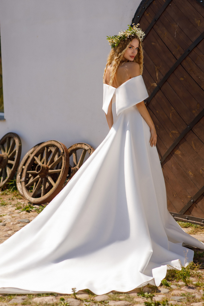 Купить свадебное платье «Муза» Стрекоза из коллекции Любава 2023 года в салоне «Мэри Трюфель»