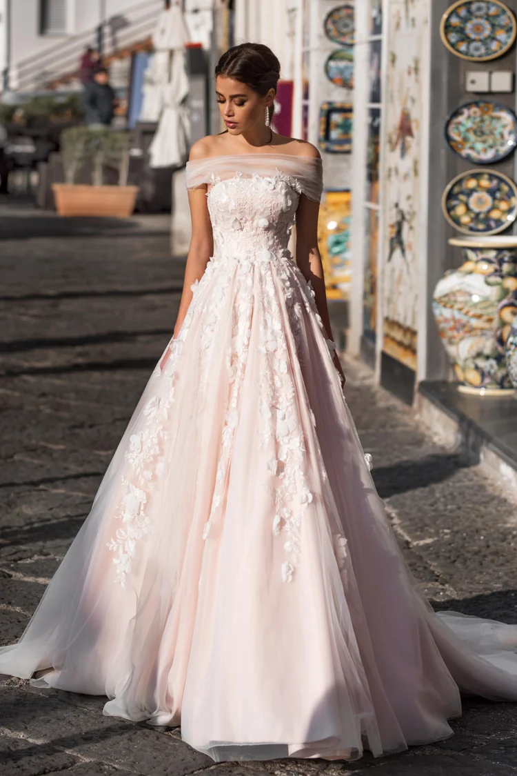 Купить свадебное платье Навиблю Брайдал (Арт. 18331) из коллекции 2019 в салоне Арт. 18331