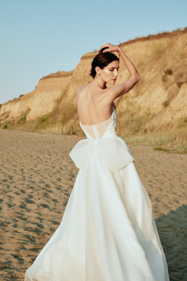 Свадебное платье «18044» Лиретта  — купить в Краснодаре платье 18044 из коллекции 2020