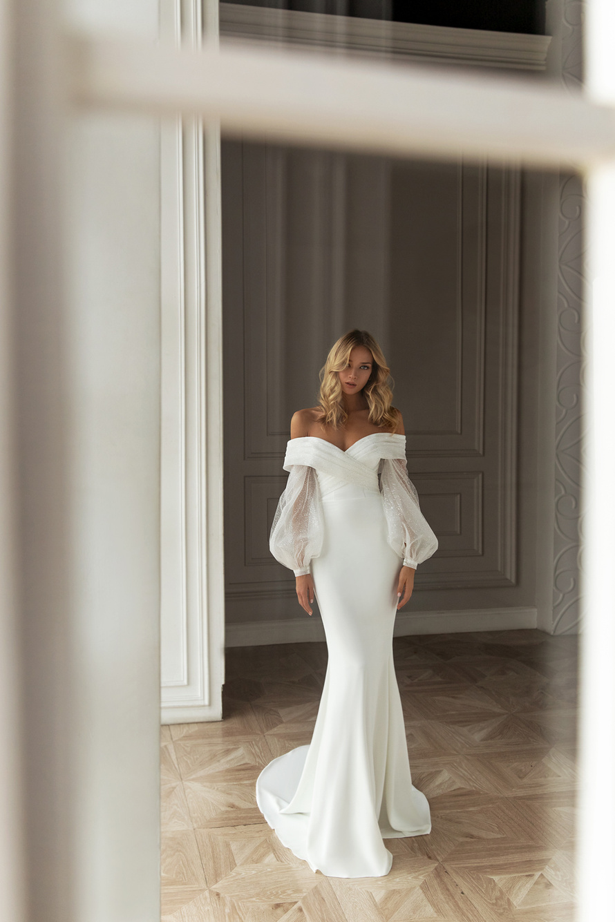 Свадебное платье «Виш» Евы Лендел — купить в Краснодаре платье Виш из коллекции "Меньше значит больше"2021