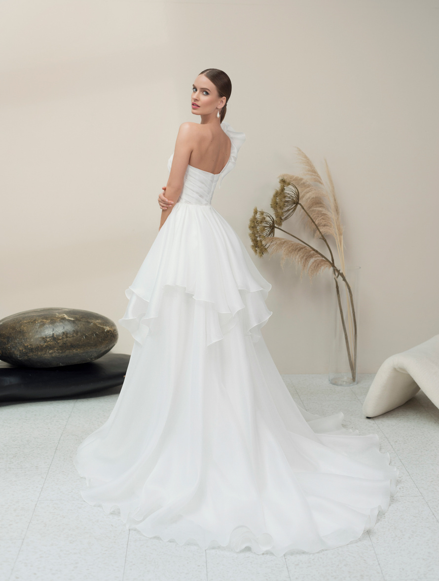 Купить свадебное платье «Кенджи» Мэрри Марк из коллекции 2022 года в Мэри Трюфель