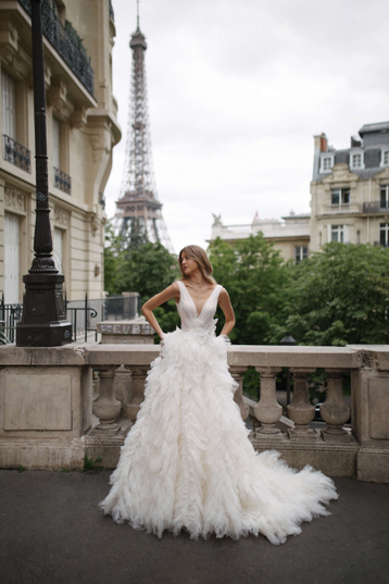 Купить свадебное платье «Альфия» Бламмо Биамо из коллекции Стелла Де Венера 2024 года в салоне «Мэри Трюфель»