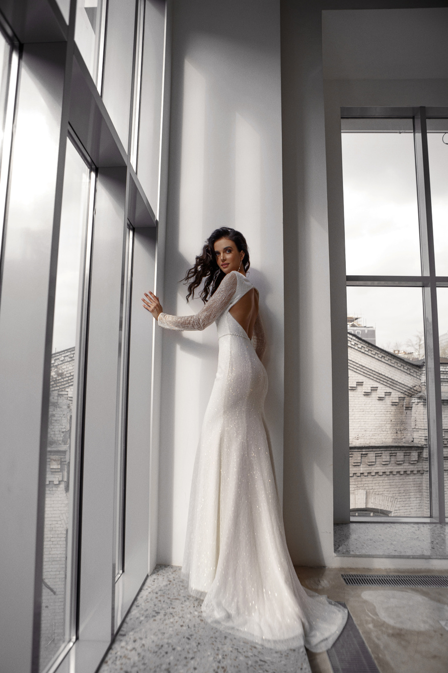 Купить свадебное платье «Демелис» Натальи Романовой из коллекции 2021 в салоне «Мэри Трюфель»