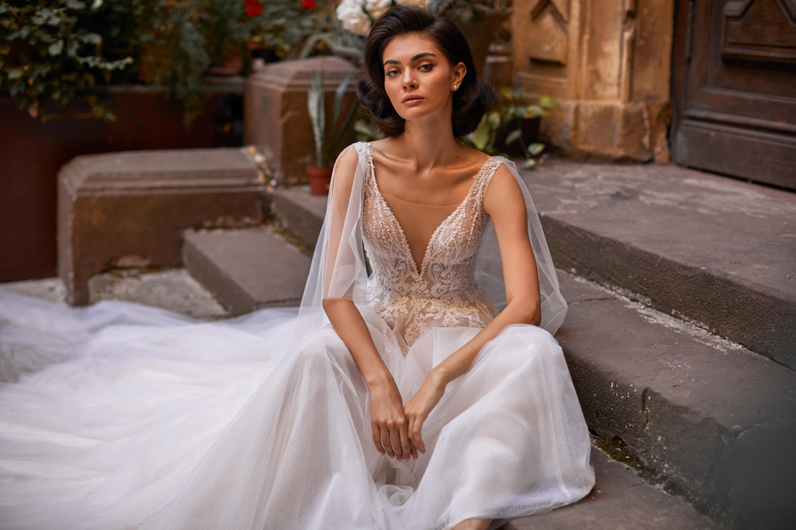 Купить свадебное платье «Эйфория» Дарья Карлози из коллекции 2021 года в салоне «Мэри Трюфель»