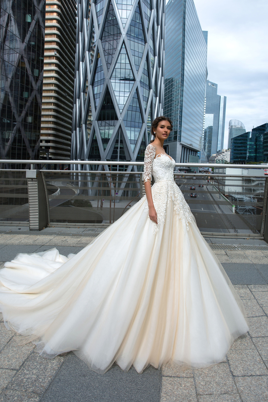 Купить свадебное платье «Регина» Кристал Дизайн из коллекции Париж 2019 в Краснодаре
