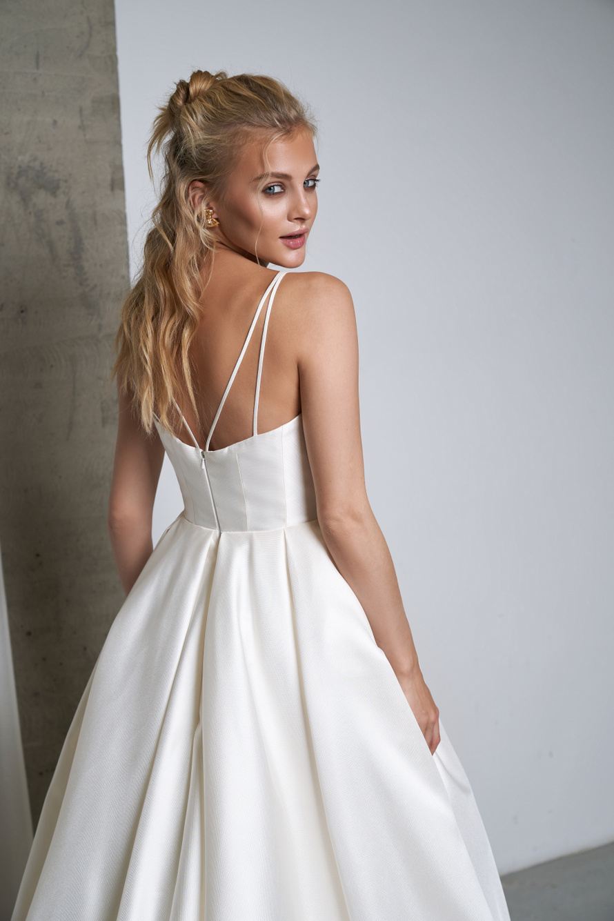 Свадебное платье «Ориан» Марта — купить в Санкт-Петербурге платье Ориан из коллекции 2021 года