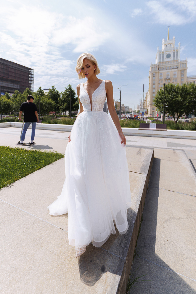 Купить свадебное платье «Симона» Натальи Романовой из коллекции 2021 в салоне «Мэри Трюфель»