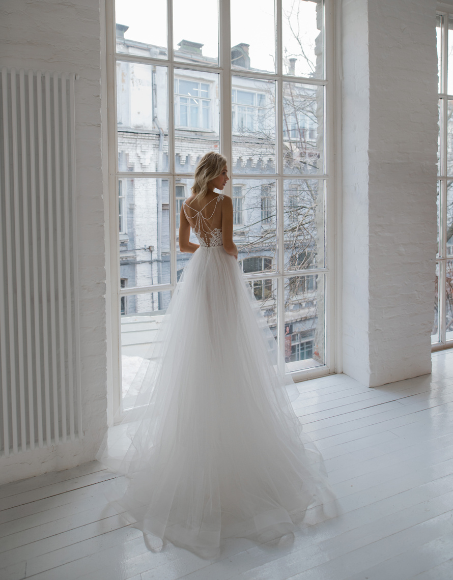 Купить свадебное платье «Пола» Натальи Романовой из коллекции 2020 в салоне «Мэри Трюфель»