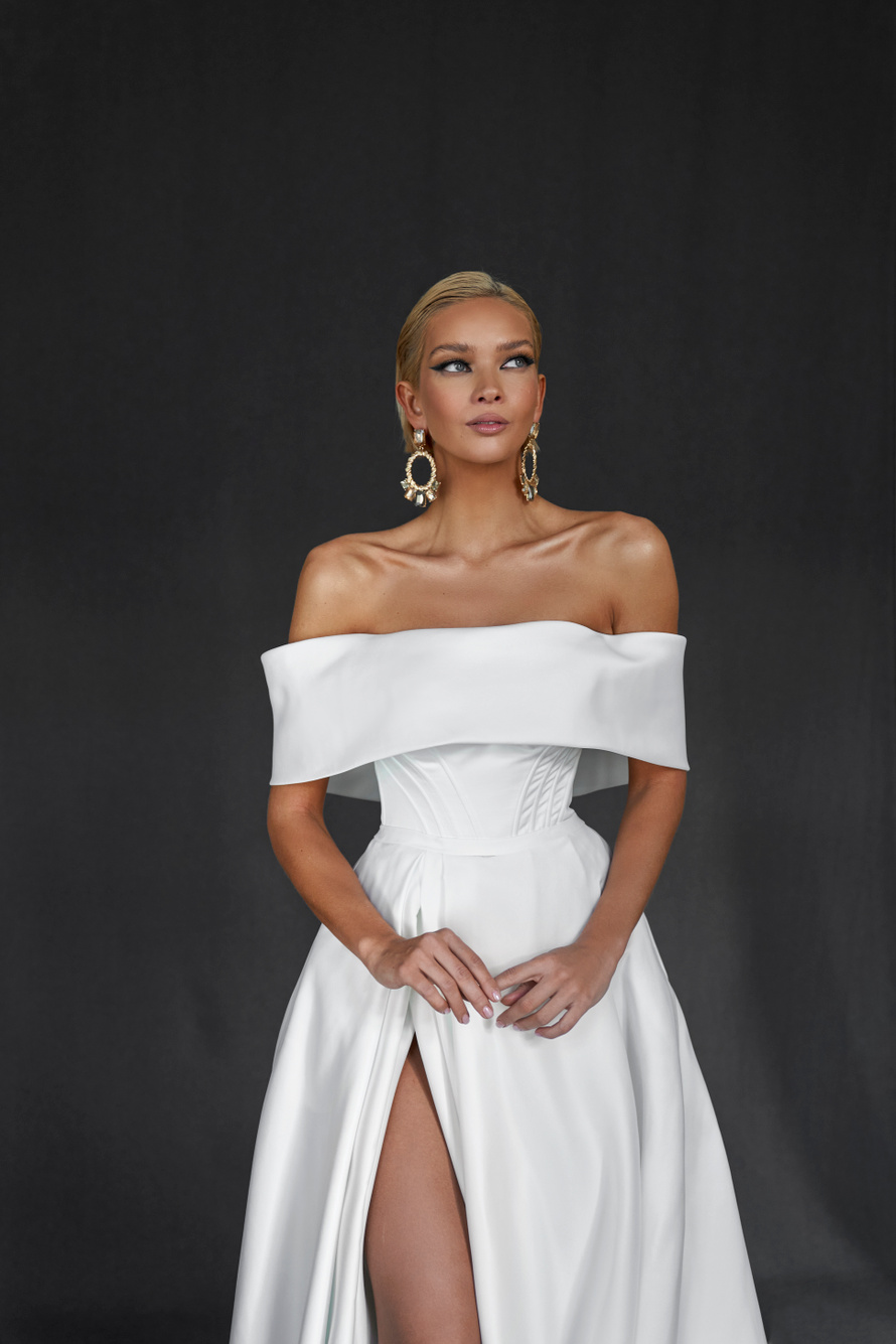 Купить свадебное платье Розмари Марта из коллекции 2023 года в салоне «Мэри Трюфель»